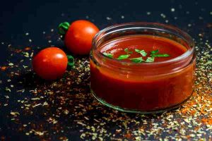 آیا باید کف روی رب گوجه را گرفت