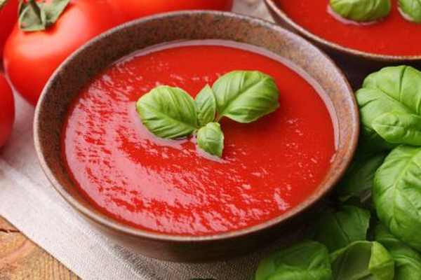 رب گوجه فرنگی برای پخت غذاهای ایرانی